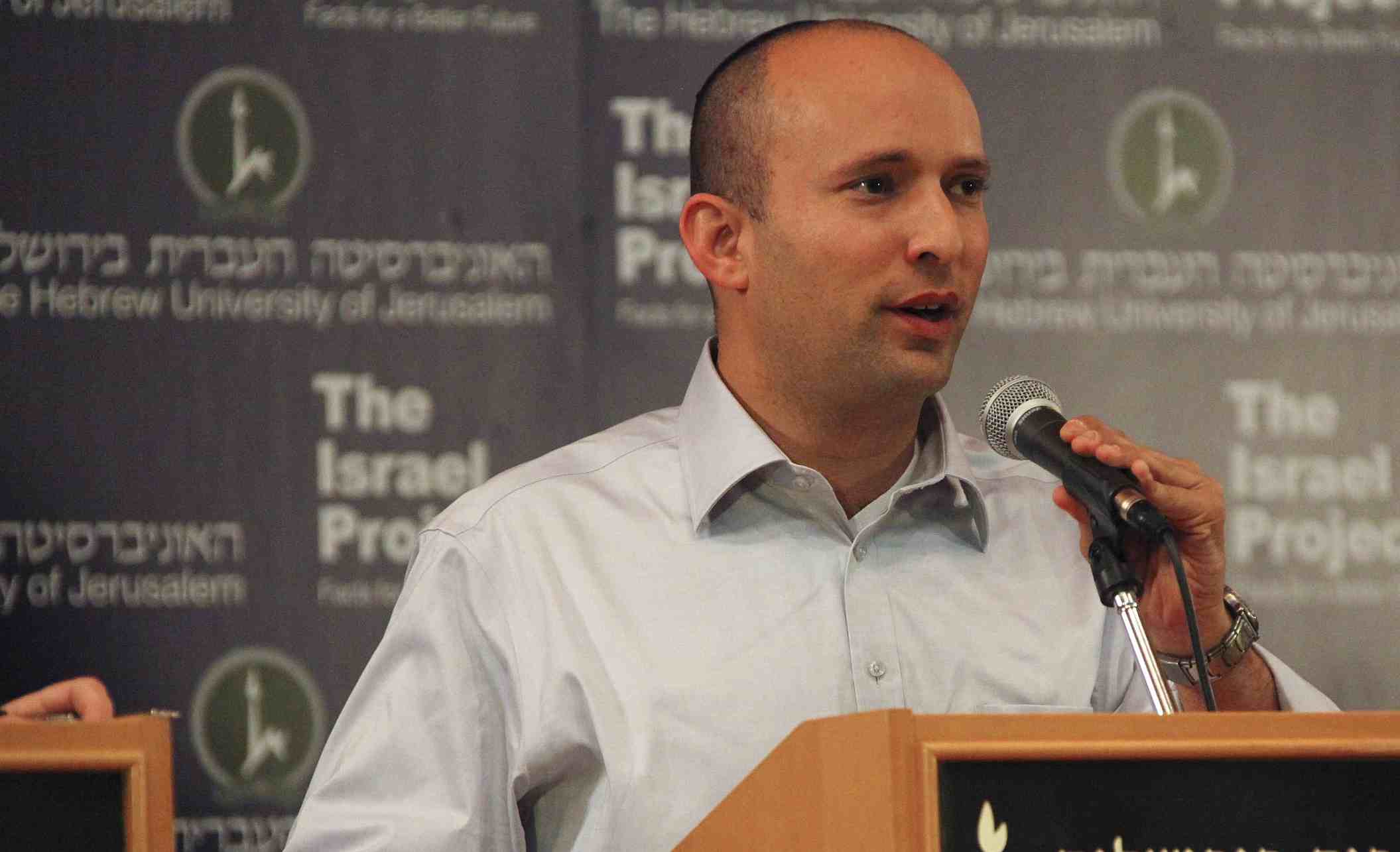 Bye bye Mister Bibi