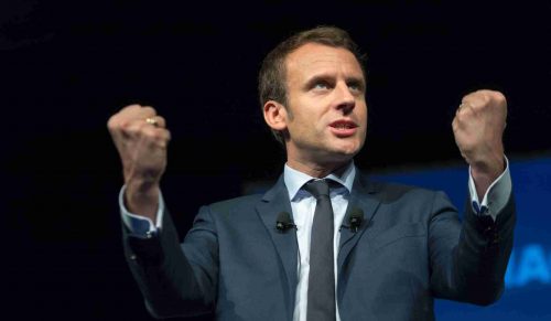 Emmanuel Macron, ‘surfista’ sulle crisi