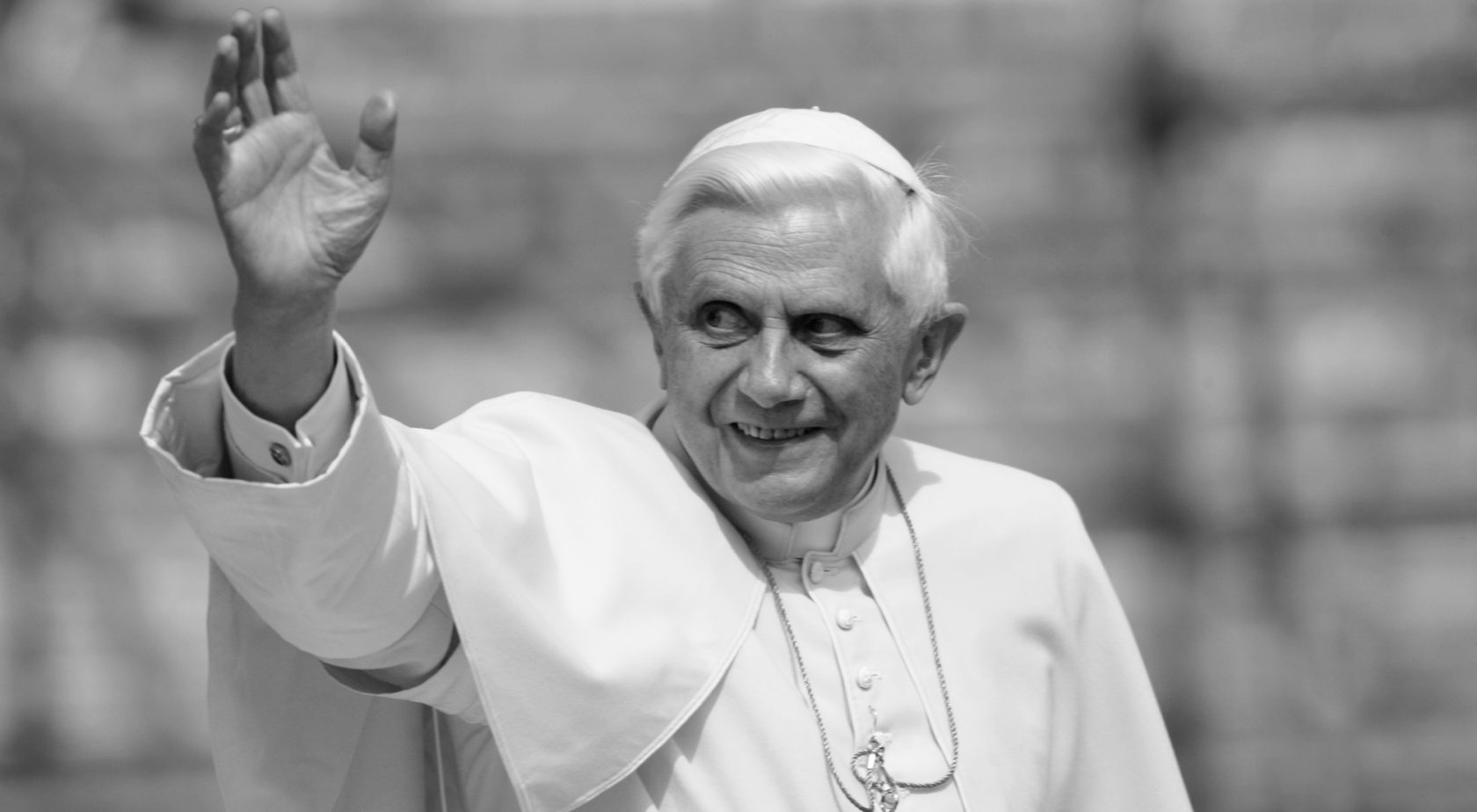 È morto Joseph Ratzinger, il teologo che fece anche il papa