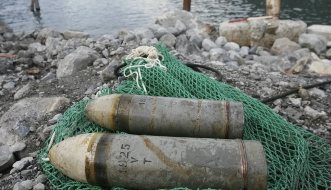 Dodicimila tonnellate di munizioni nei laghi svizzeri