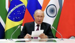 Blocco Putin, lo zar vuole un gruppo anti-Nato: sfrutterà il vertice dei Brics