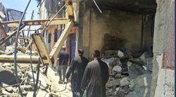 Il parroco di Gaza: “Intorno a noi un panorama dantesco. Non c’è più niente da distruggere”