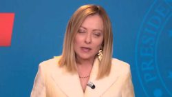 Caso Elmasry, Meloni indagata e contenta. Show sui social