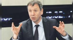 Sergey Markov: “Putin tratta soltanto con gli Usa. Zelensky è una marionetta dell’Ue”