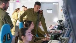 Le manette «intelligenti» di Israele