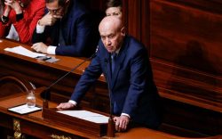 Combattiamo contro un dittatore sostenuto da un traditore