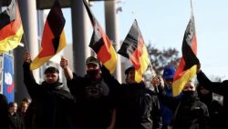 Germania, dalla Nazionale “bianca” alle calunnie sui profughi: perché i servizi attaccano l’Afd