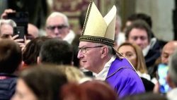 Rivalità e candidati contrapposti, così è sfumato il Papa italiano