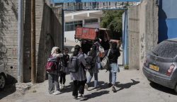 La polizia israeliana svuota le scuole di Gerusalemme est