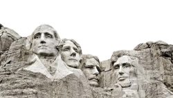 L’ultimo capriccio di Trump: vuole il suo volto sul Monte Rushmore