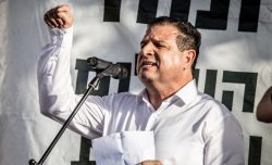 A ognuno il suo Messia