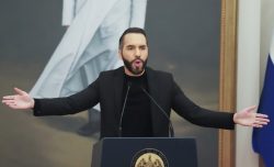 Bukele si fa re: diventa legale la rielezione a vita