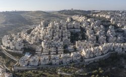 Nuovi insediamenti in Cisgiordania: “Seppelliamo lo Stato palestinese”