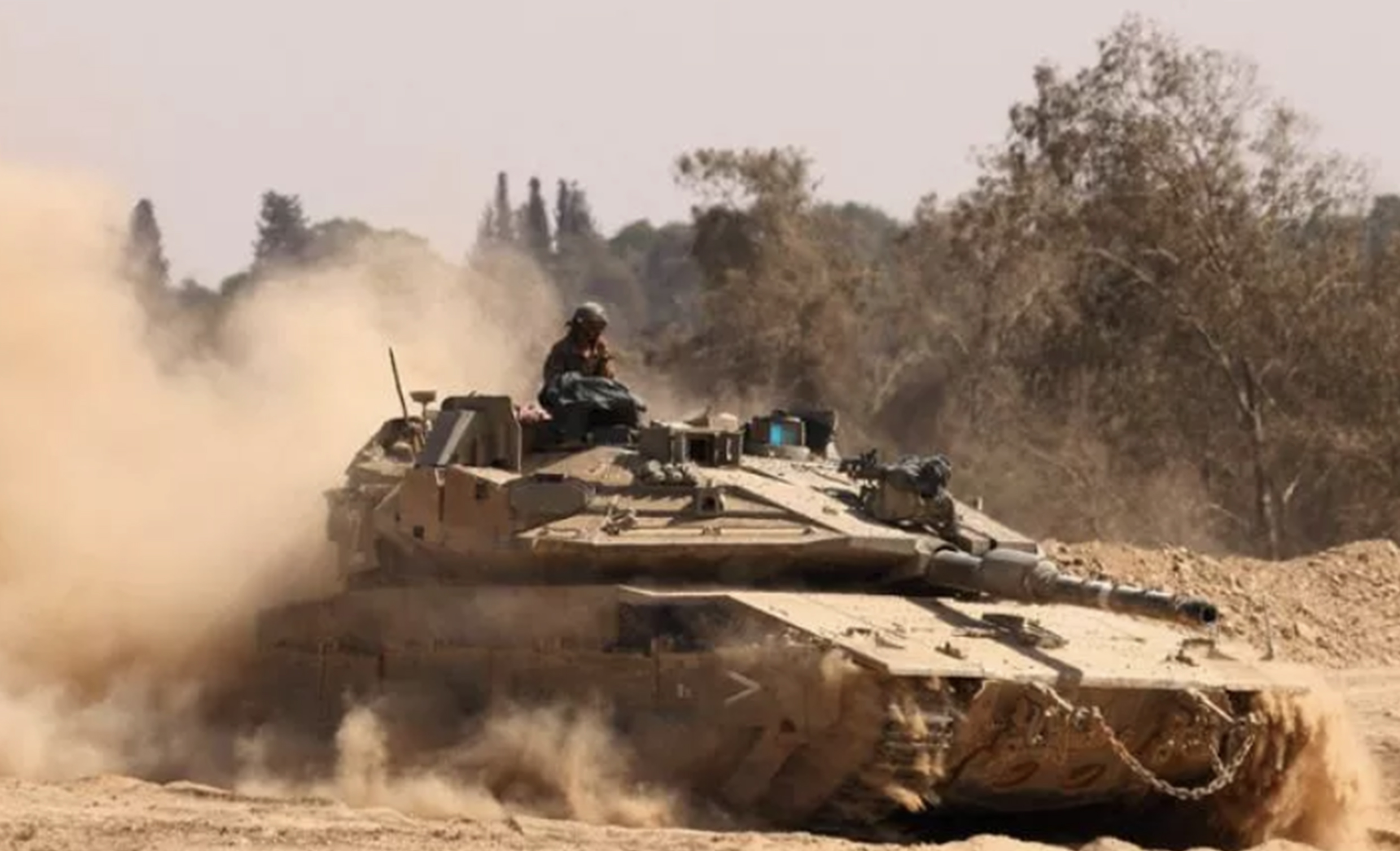 Tutti contrari all’escalation militare, ma Netanyahu ha bisogno della guerra