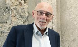 Paolo Rumiz: “Separarci dagli Usa è un trauma utile. Guardiamo a Oriente”