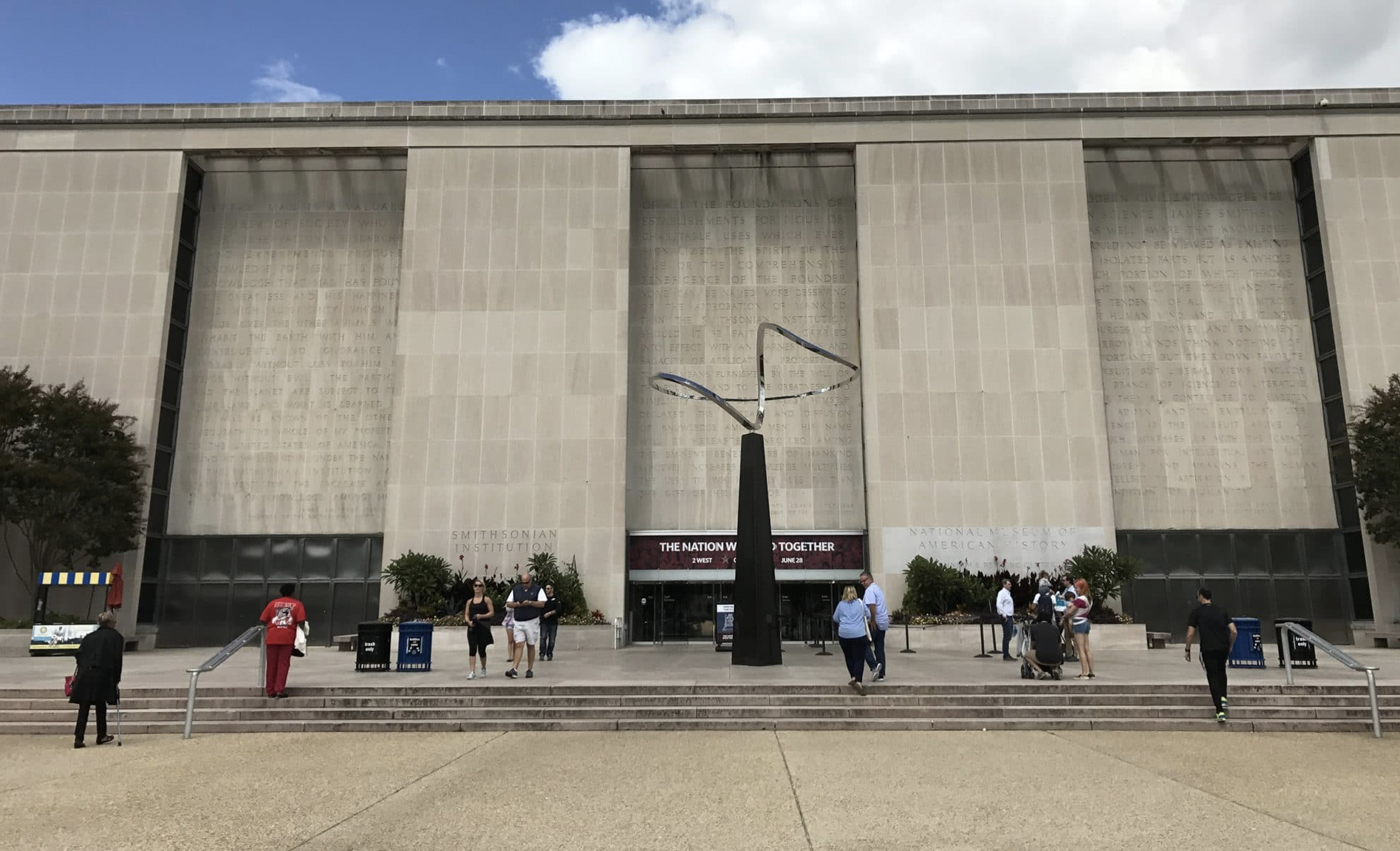 La storia (razzista) secondo Trump: ultimatum al museo Smithsonian
