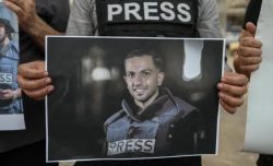 Il giornalismo non è terrorismo: Anas Al Sharif sapeva di essere nel mirino d’Israele