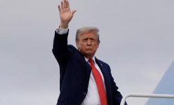 Ad Anchorage il pasticcio diplomatico di Trump: il maestro dell’arte del “deal” resta a mani vuote