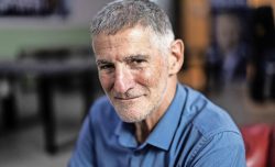 Yair Golan: “Basta guerra, con l’annessione della Striscia si distruggerà Israele”