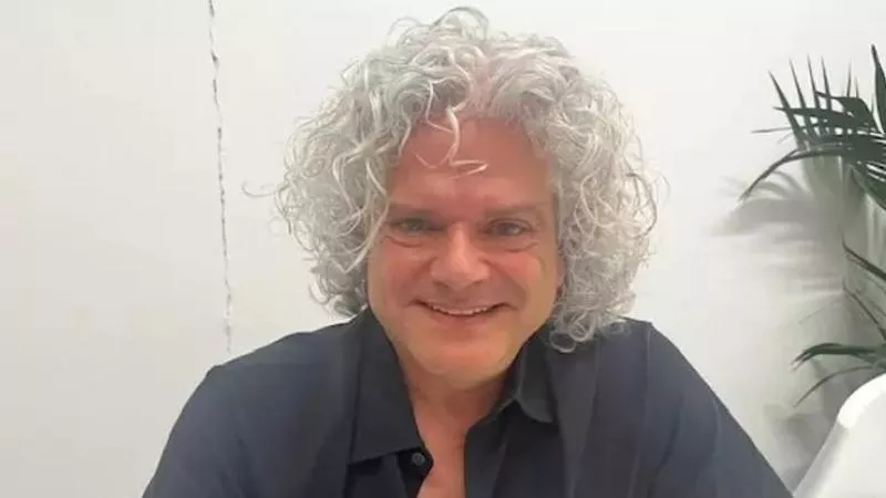 Shalom Auslander: “L’America è su un piano inclinato. Sparano sui due fronti: è l’inferno”
