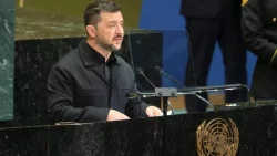 Zelensky, strategia del passo indietro
