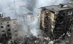La diplomazia calpestata dalle bombe, ormai Putin non finge più di trattare