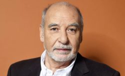 Tahar Ben Jelloun: “Hamas ha condannato i palestinesi, ma Netanyahu affossa il suo Paese”