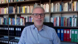 Sergio Rossi – L’“altro mondo” che sfida Trump