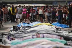 «Operativo anti-narco» ma è una strage: a Rio 136 morti nelle strade