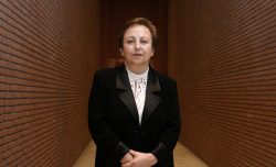 Ebadi: “L’Occidente ha aiutato il regime in Iran, meglio se non fa nulla”