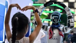 Tecnologia e intelligenza artificiale a un bivio nella lotta tra distopia e utopia