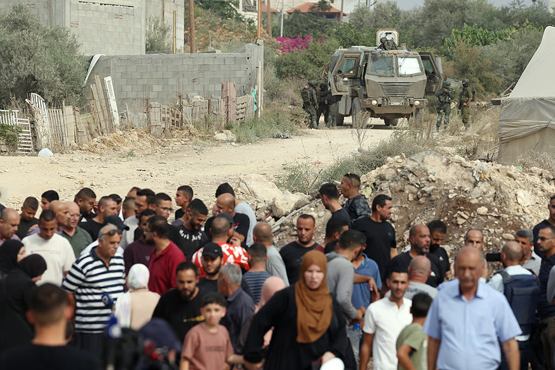 Nessun ritiro: Israele avanza a Gaza e in Cisgiordania