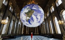Cari Sapiens, vi state distruggendo ma io sopravviverò. Firmato, la Terra