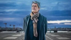 Emmanuel Carrère: “Trump fa una sorta di reset ogni mattina perché ha dimenticato ciò che pensava il giorno prima”