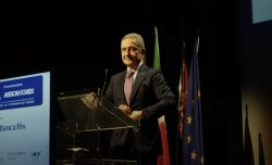 La tassa Trump: i dazi hanno colpito imprese e famiglie Usa