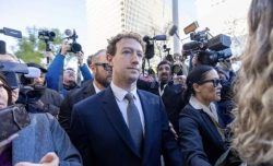 Zuckerberg a processo: “I social come la droga,una rovina per i giovani”