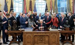 Se l’America combatte in nome di Dio