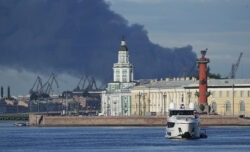 San Pietroburgo, lo sfregio al mito di Putin: colpito nel luogo più sacro del suo potere economico