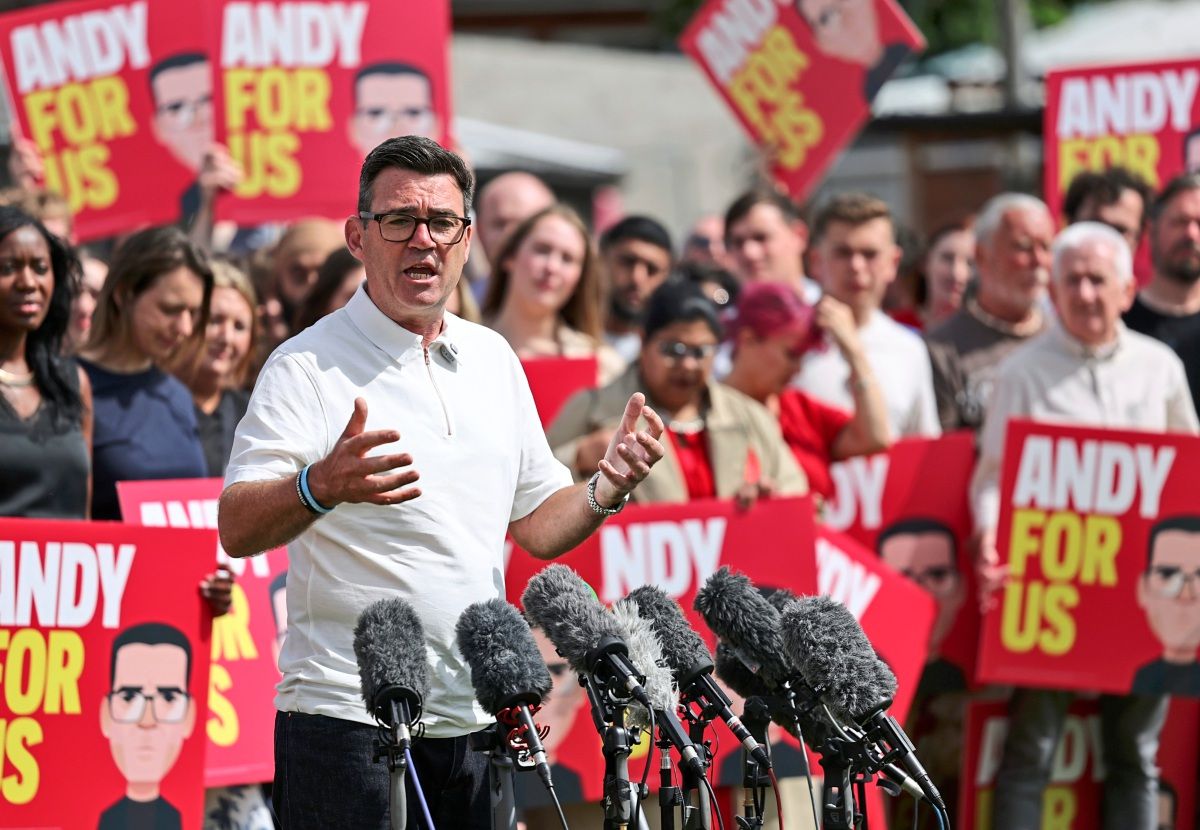 Andy Burnham scende in campo per ridare speranza al Regno Unito
