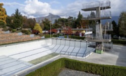 Piscina di Carona: il disa­stro della poli­tica