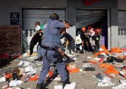 Sudafrica,maxi-processo per la tragedia del 2021