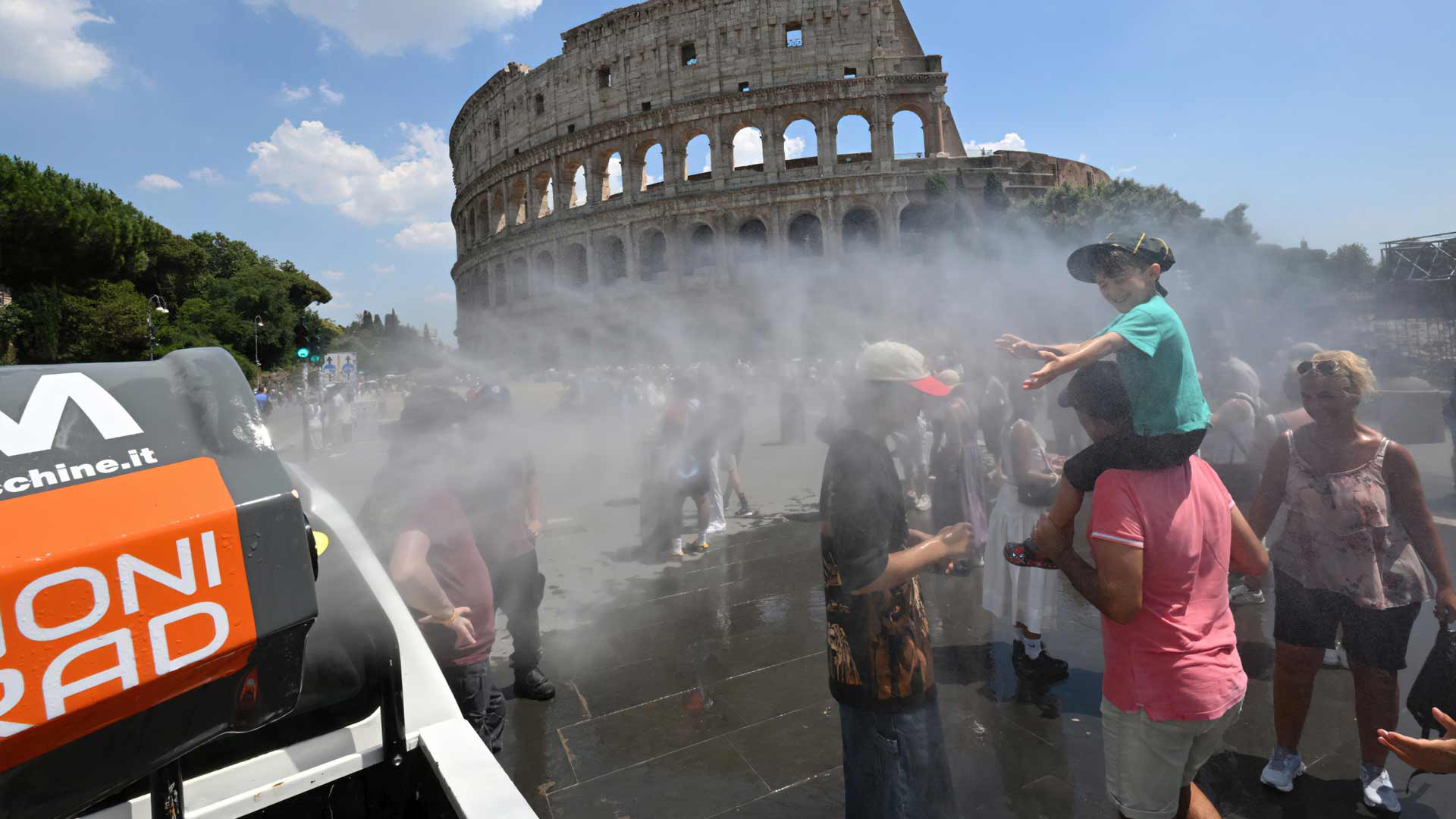 Il caldo estremo che incalza la politica
