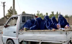 Kabul, cinque anni di talebani: “Donne cancellate, esecuzioni e povertà”