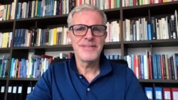 Sergio Rossi – Un “governo” internazionale dell’Intelligenza Artificiale. Ma come, in un mondo sempre più frammentato?