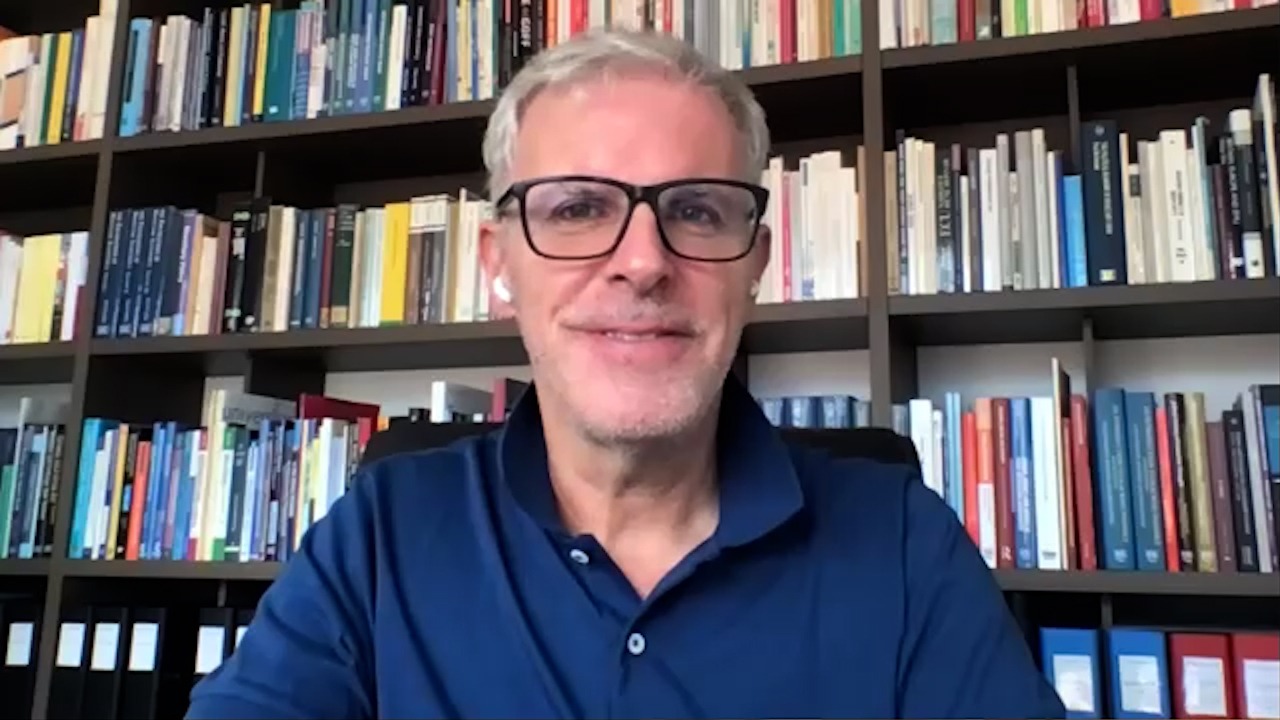 Sergio Rossi – Un “governo” internazionale dell’Intelligenza Artificiale. Ma come, in un mondo sempre più frammentato?