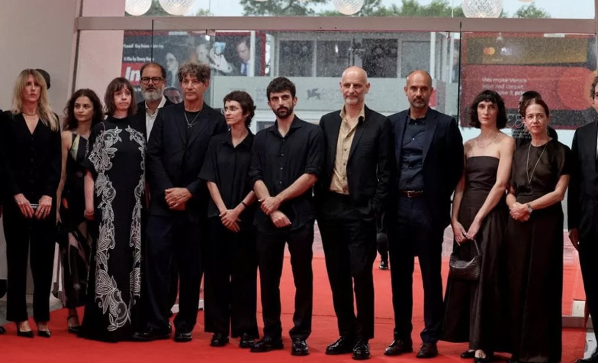 “Naza” trionfa a Venezia: 25 minuti di applausi per il film che fa parlare i carnefici di Gaza
