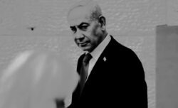 Il genocidio a occhi aperti
